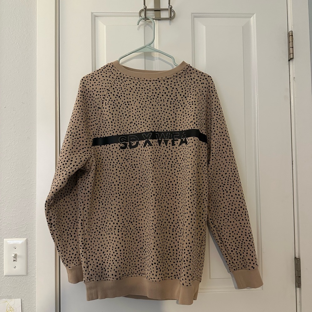 White Fox Boutique X Sarah’s Day oversized crew
